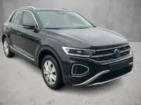 Second-hand VW T-Roc Style 150 CP (110 kW) 2023 Negru SUV