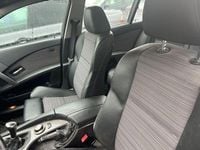 Gebraucht BMW 525 Sport Line 177 PS (130 kW) 2004 Blau Kombi