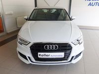Gebraucht Audi A3 S-Line 150 PS (110 kW) 2019 Gletscherweiß metallic Limousine