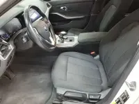 Gebraucht BMW 330e Advantage 252 PS (185 kW) 2021 Alpinweiss uni Kombi