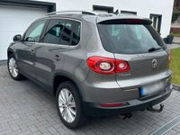 gebraucht VW Tiguan Sport & Style 4Motion NAV' PDC' SHZ' PANO