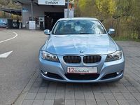 Gebraucht BMW 325 Comfort Edition 218 PS (160 kW) 2011 Blau Limousine