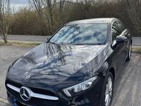 Gebraucht Mercedes A250 Advanced 160 PS (117 kW) 2022 Schwarz Limousine