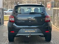 Gebraucht Dacia Sandero Prestige 90 PS (66 kW) 2015 Schwarz Kleinwagen