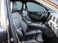 Gebraucht Volvo XC60 349 PS (256 kW) 2022 Grau SUV