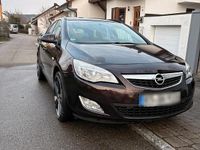 Gebraucht Opel Astra 140 PS (102 kW) 2012 Braun Kombi
