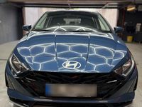 Gebraucht Hyundai i20 101 PS (74 kW) 2025 Blau Kleinwagen