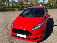 Gebraucht Ford Fiesta ST 182 PS (133 kW) 2015 Rot Kleinwagen