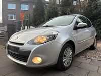 Gebraucht Renault Clio III 75 PS (55 kW) 2010 Silber Kleinwagen