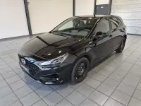 Gebraucht Hyundai i30 Advantage 140 PS (102 kW) 2024 Schwarz Limousine