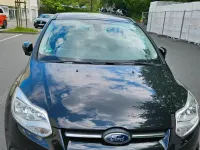 Gebraucht Ford Focus 100 PS (73 kW) 2014 Schwarz Limousine