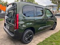 Neu Citroën Berlingo 131 PS (96 kW) 2025 Grün Van / Kleinbus