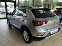 Gebraucht VW T-Roc Life 150 PS (110 kW) 2022 Pyrit silber SUV