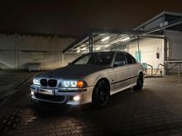 Gebraucht BMW 530 M Sport 193 PS (141 kW) 2003 Silber Limousine