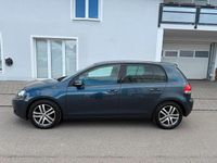 Gebraucht VW Golf VI 102 PS (75 kW) 2009 Kleinwagen