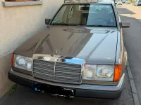 Gebraucht Mercedes E230 132 PS (97 kW) 1991 Braun Limousine