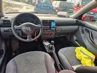 Second-hand Seat Leon 90 CP (66 kW) 2000 Roșu Hatchback