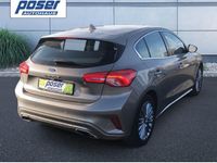 Gebraucht Ford Focus Vignale 120 PS (88 kW) 2019 Silber Limousine