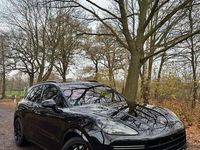 Gebraucht Porsche Cayenne Turbo Chrono 549 PS (403 kW) 2018 Schwarz SUV