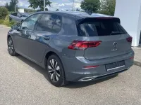 Gebraucht VW Golf VIII Active 150 PS (110 kW) 2023 Grau Limousine