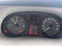 Gebraucht Opel Combo 90 PS (66 kW) 2002 Silber Van / Kleinbus