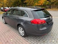 Gebraucht Opel Insignia Active 160 PS (117 kW) 2013 Grau Kombi