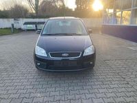 Gebraucht Ford Focus Ghia 120 PS (88 kW) 2004 Blau Kombi