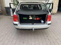 Second-hand VW Passat Trendline 150 CP (110 kW) 1998 Gri Break