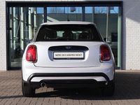 Gebraucht Mini Cooper Classic 136 PS (100 kW) 2024 Weiß Kleinwagen