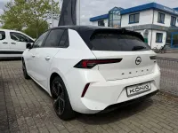 Gebraucht Opel Astra 136 PS (100 kW) 2024 Arktis weiß (uni) Kleinwagen