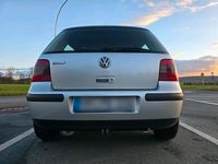 Gebraucht VW Golf IV 75 PS (55 kW) 2000 Silber Kleinwagen