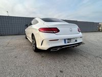 Gebraucht Mercedes C220 AMG line 194 PS (142 kW) 2019 Weiß Coupé