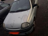 Gebraucht Renault Clio II 75 PS (55 kW) 1998 Grau Limousine