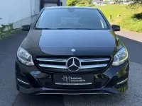 Gebraucht Mercedes B180 122 PS (89 kW) 2016 Schwarz Kleinwagen