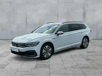 Gebraucht VW Passat GTE 218 PS (160 kW) 2022 2y gletscherweiß metallic Kombi