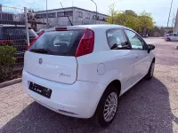 Gebraucht Fiat Punto Dynamic 77 PS (56 kW) 2009 Weiß Kleinwagen