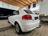 gebraucht Audi A3 1.9 DSG AUTOMATIK/BI-XENON/AHK/TEMPO/8X/SHZ