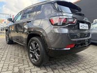 Usado Jeep Compass 80th Anniversary 179 HP (131 kW) 2021 Granite crystal met. clear coa SUV
