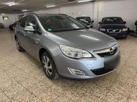 Gebraucht Opel Astra 140 PS (102 kW) 2011 Silber Limousine