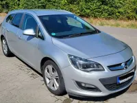 Gebraucht Opel Astra Sport 165 PS (121 kW) 2013 Silber Kombi