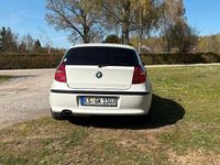 Gebraucht BMW 116 122 PS (89 kW) 2010 Weiß Kleinwagen