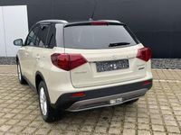 Gebraucht Suzuki Vitara 102 PS (75 kW) 2023 Beige SUV