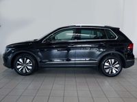 Gebraucht VW Tiguan Move 150 PS (110 kW) 2024 Deep black perleffekt SUV