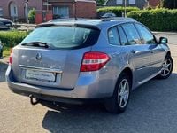 Gebraucht Renault Laguna III Dynamique 140 PS (102 kW) 2009 Blau ecume Kombi