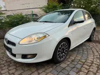 Gebraucht Fiat Bravo 90 PS (66 kW) 2010 Weiß Kleinwagen