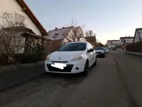Gebraucht Renault Clio III 75 PS (55 kW) 2011 Weiß Kleinwagen