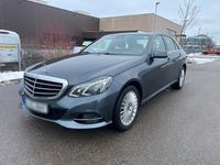 Gebraucht Mercedes E220 170 PS (125 kW) 2014 Grau Limousine