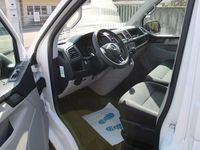 Second-hand VW Transporter 150 CP (110 kW) 2018 Alb Van