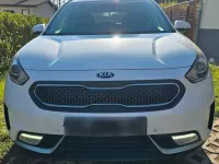 Gebraucht Kia Niro Spirit 141 PS (103 kW) 2017 Weiß SUV