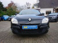 Gebraucht Renault Mégane 101 PS (74 kW) 2011 Schwarz Limousine